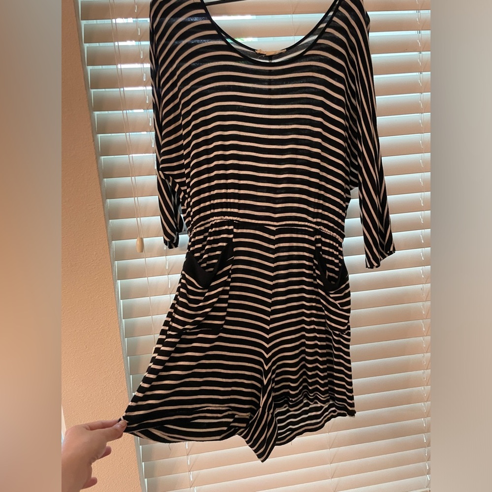 Love Tree Happens Striped Long ElbowSleeved Romper with Pockets L